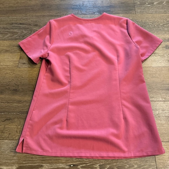 FIGS Limited Edition Quartz Breast Cancer Pink Small Catarina One Pocket - Picture 7 of 7